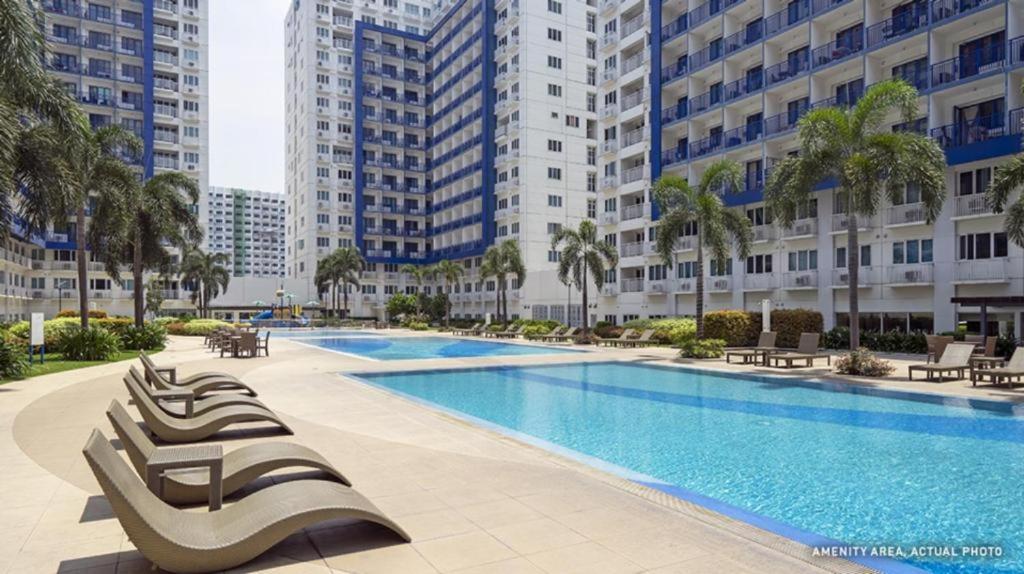 Sea 2-Br Unit With Free Parking Near Mall Of Asia Пасай Экстерьер фото